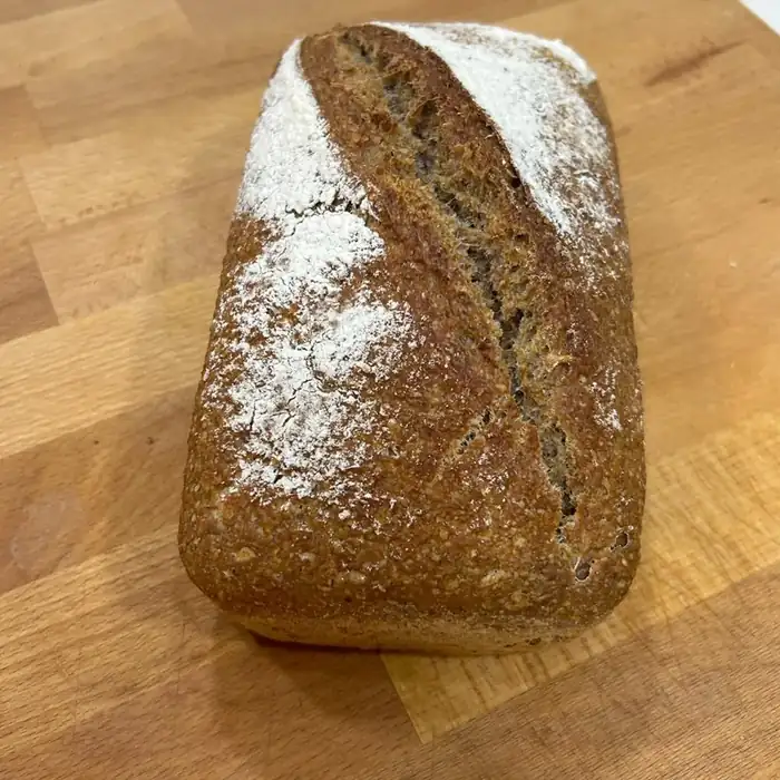 Pão integral 100% da A Padaria da Tina na Amadora